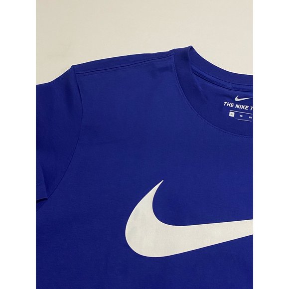 Nike Swoosh Tee - Picture 2 of 4
